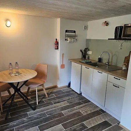 La Maison Rose 宾馆 *