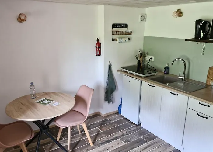 La Maison Rose Inn *