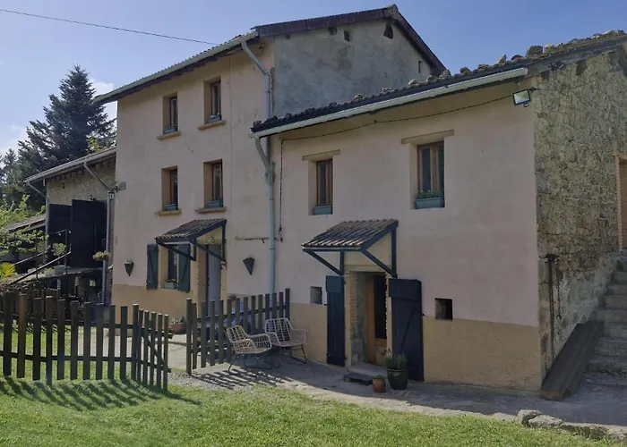 La Maison Rose Inn Bertignat